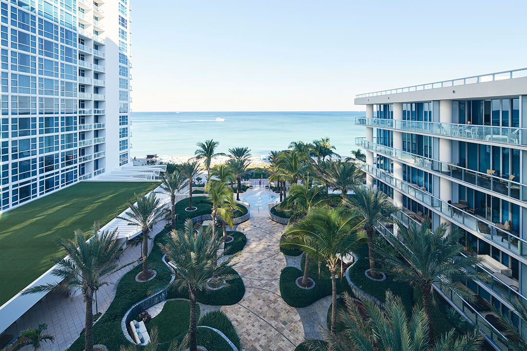 Luxury Miami Beach Resort And Spa Carillon Miami Beach Hotel